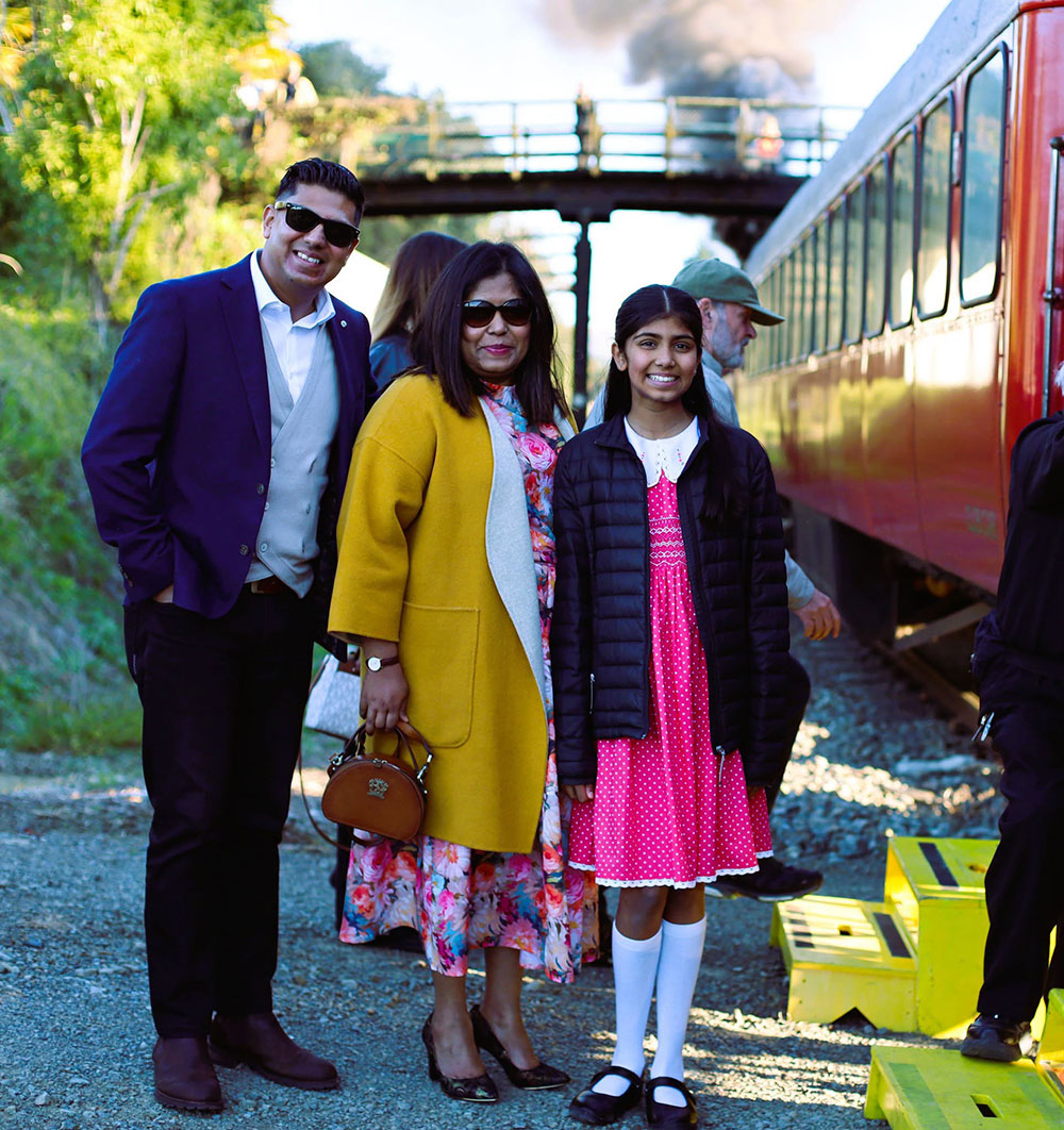High Tea guests alongside train